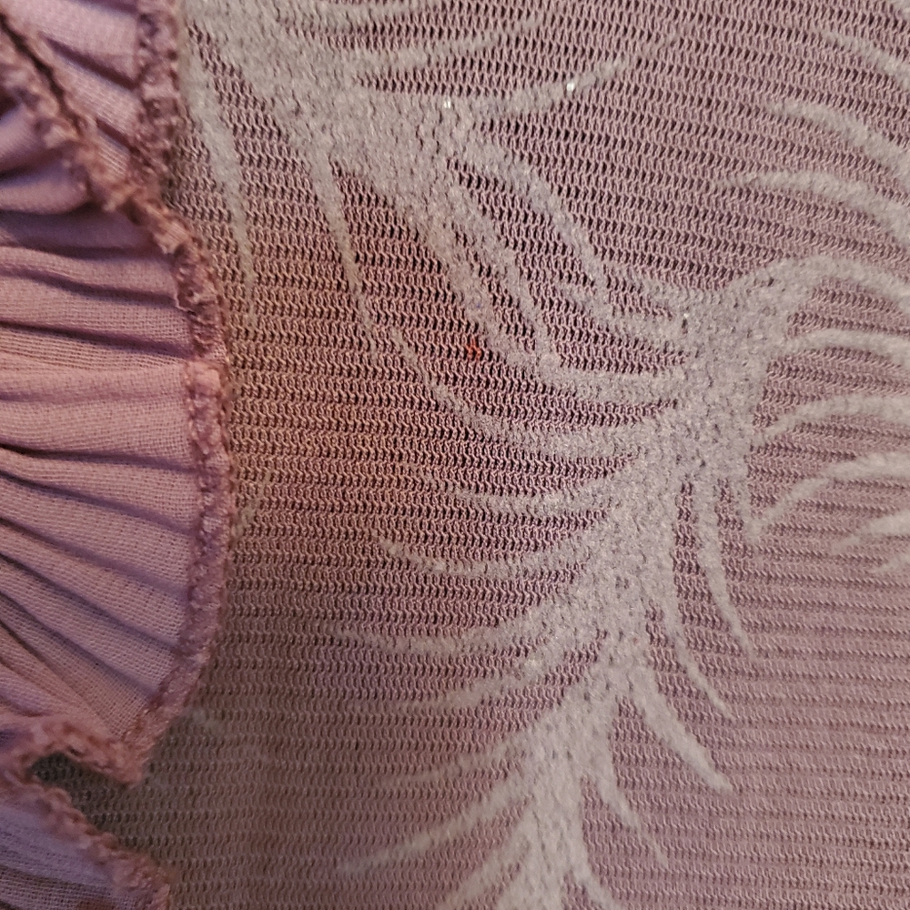 Patterned Blouse - Picture 7 of 8